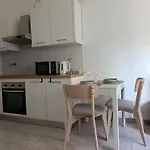 M\'House 22
